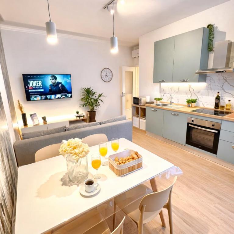 ELIOS LIVING - Parcheggio Privato, Vicino al centro, 200m dal Mare - Appartamento Superior con 1 Camera da Letto e Balcone - 7