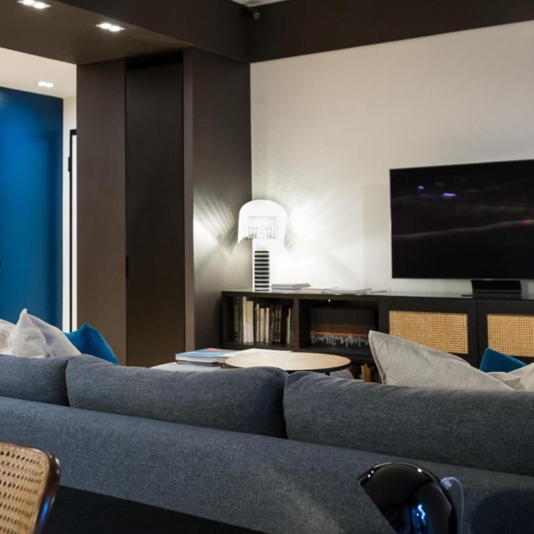 Luxury Design Milan - Appartamento con 2 Camere da Letto e Balcone - 8