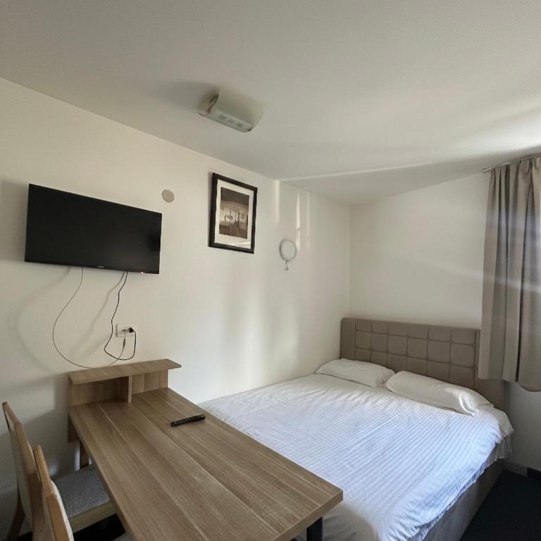 Apartments Konaci Kopaonik - Studio with Mountain View - 1