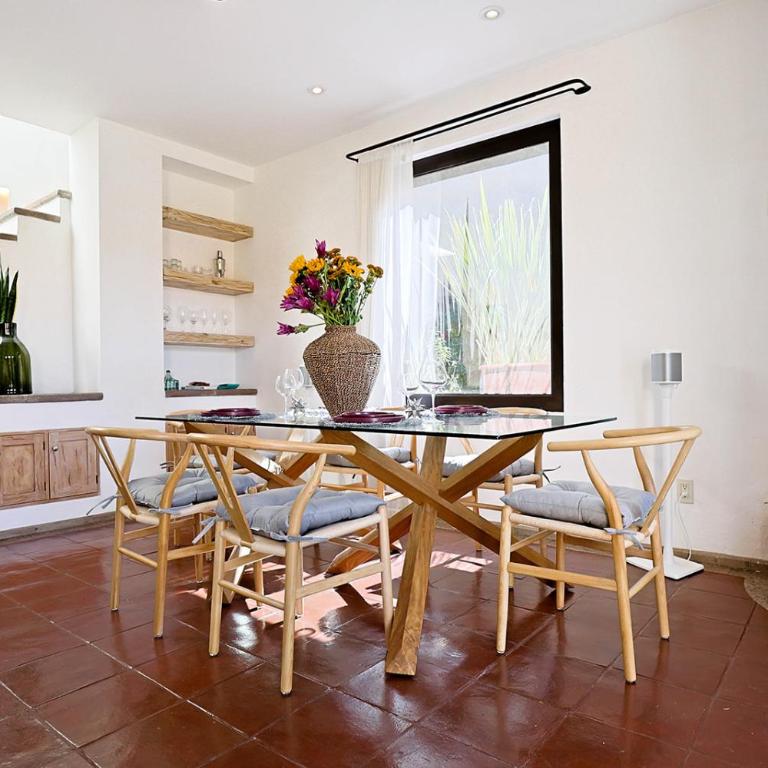 Angelic 2BR Nest - Pool & Hot Tub - Gated Village - Vacation Home - 8