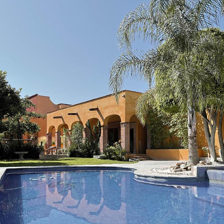 Angelic 2BR Nest - Pool & Hot Tub - Gated Village - Vacation Home - 47