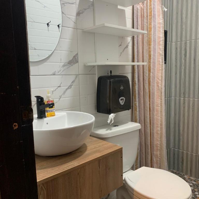 Los Soles Suite Mall del Sol Guayaquil Airport - Standard Double or Twin Room - 1