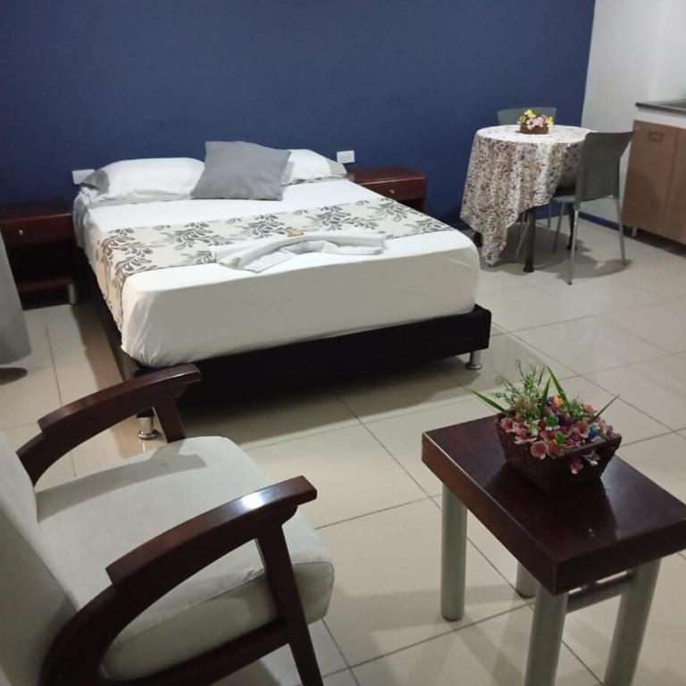 Apartaestudio con cocina dentro centro comercial - Apartamento de 1 dormitorio - 11