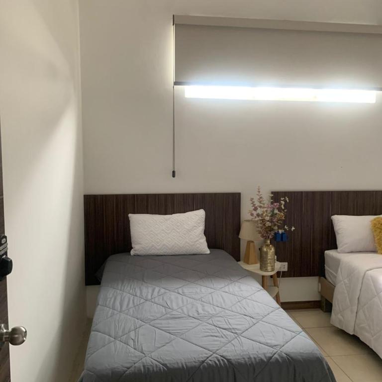 Los Soles Suite Mall del Sol Guayaquil Airport - Standard Double or Twin Room - 9