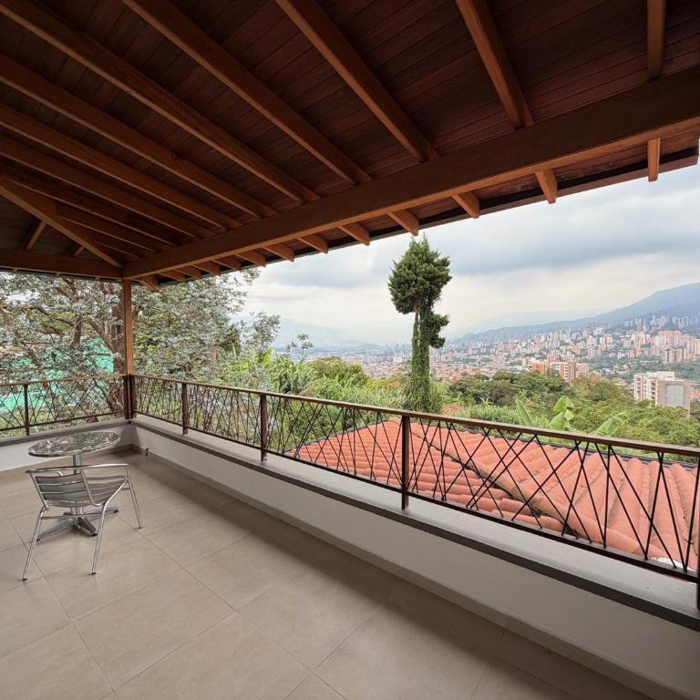 AMAZING EL POBLADO VIEWs-MODERN VILLA - Deluxe Villa - 35