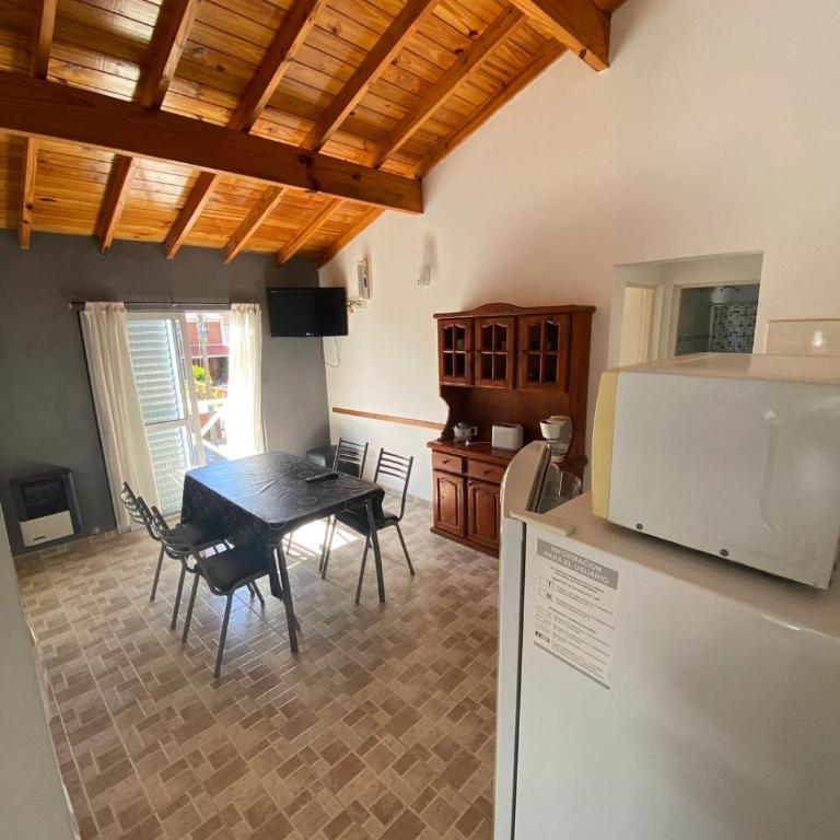 Complejo Hueney Departamentos - Two-Bedroom Apartment (4 Adults) - 2