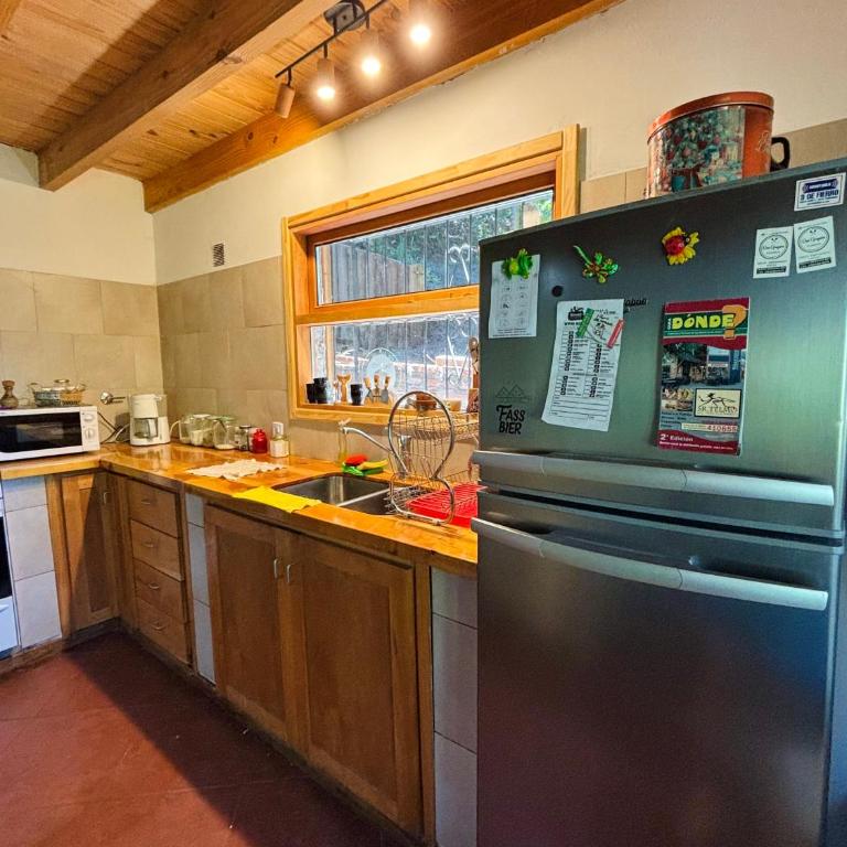 Casa Cabaña de Alquiler Turístico para Vacacionar con Familia o Amigos en San Martin de los Andes Capacidad 6 más 2 Personas - Casa de 2 dormitorios - 12