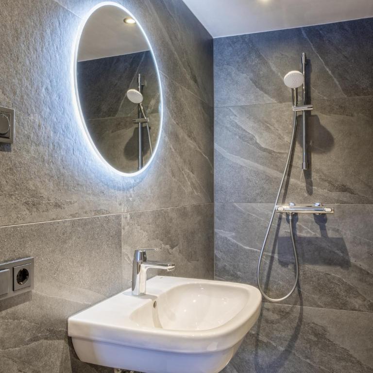 Modern holiday home in the heart of Großarl - Ferienhaus mit 3 Schlafzimmern - 26