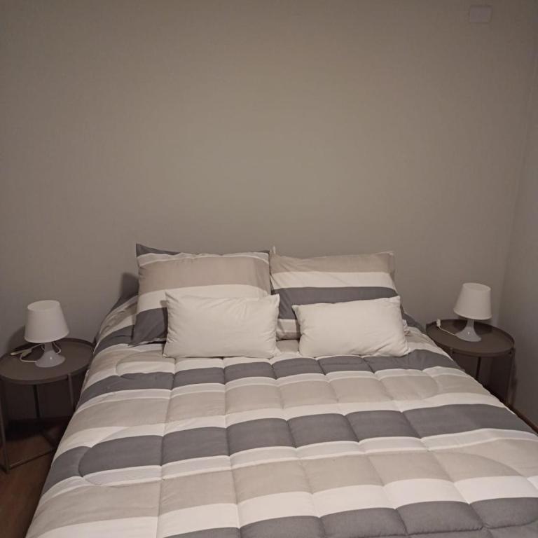 Casa Jesy - Double Room with Private Bathroom - 4