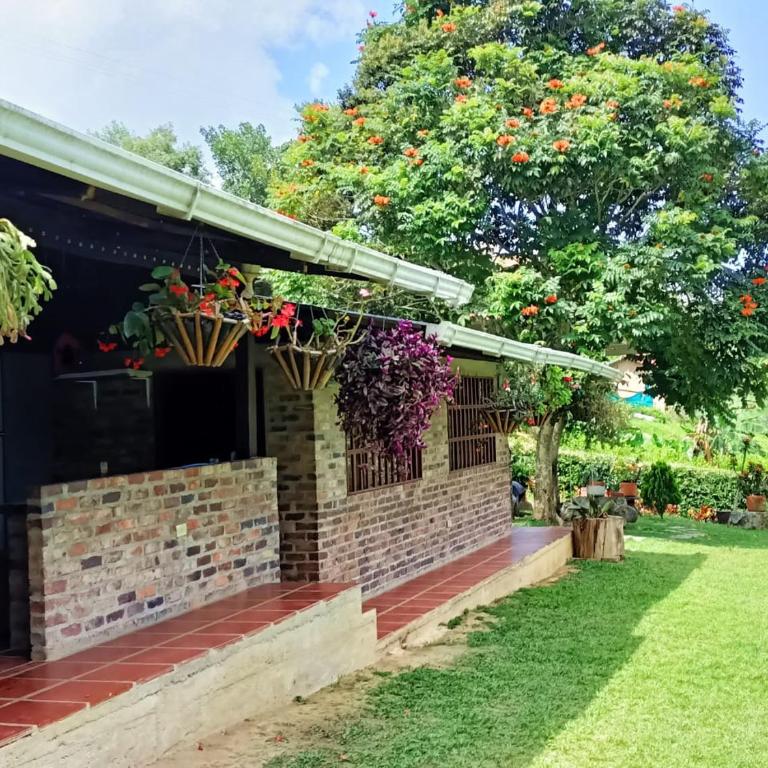 Casa de descanso los troncos - Three-Bedroom Vacation Home - 13