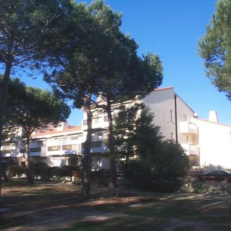 Argelès : Appart 4 pers. à 100m de la plage, parking privé - FR-1-837-78 - Apartment - 7