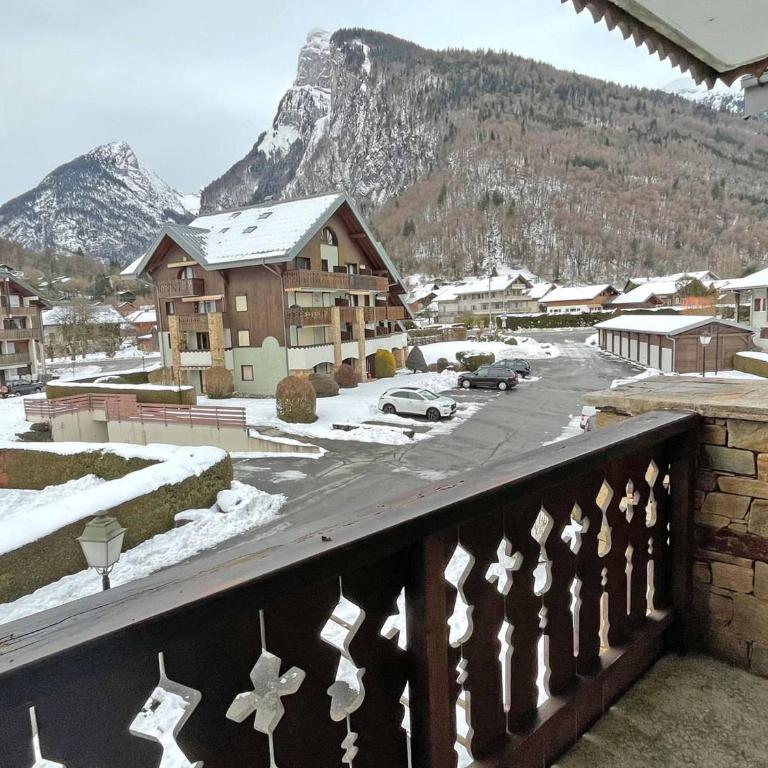 Appartement T2 central avec balcon et casier à skis - FR-1-629-154 - Apartment - 3