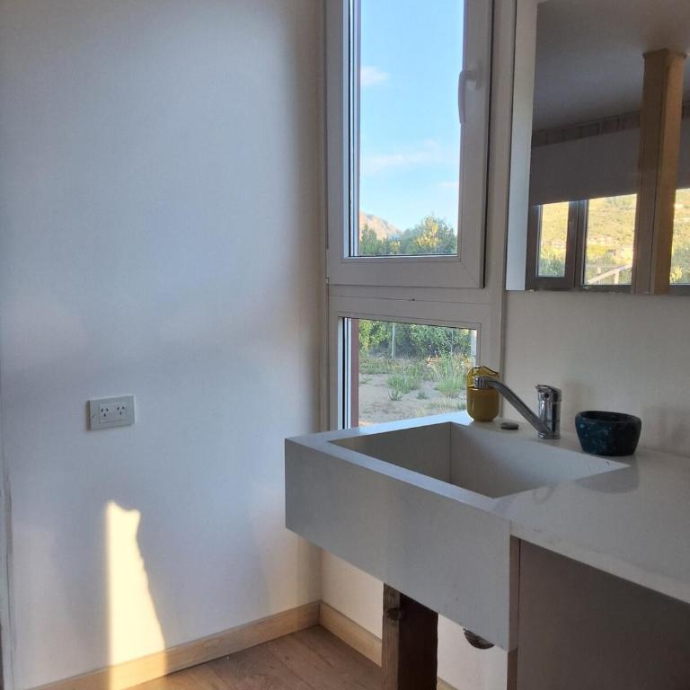 Hermosas vistas en casa a estrenar - Ubicación ideal - Three-Bedroom House - 11