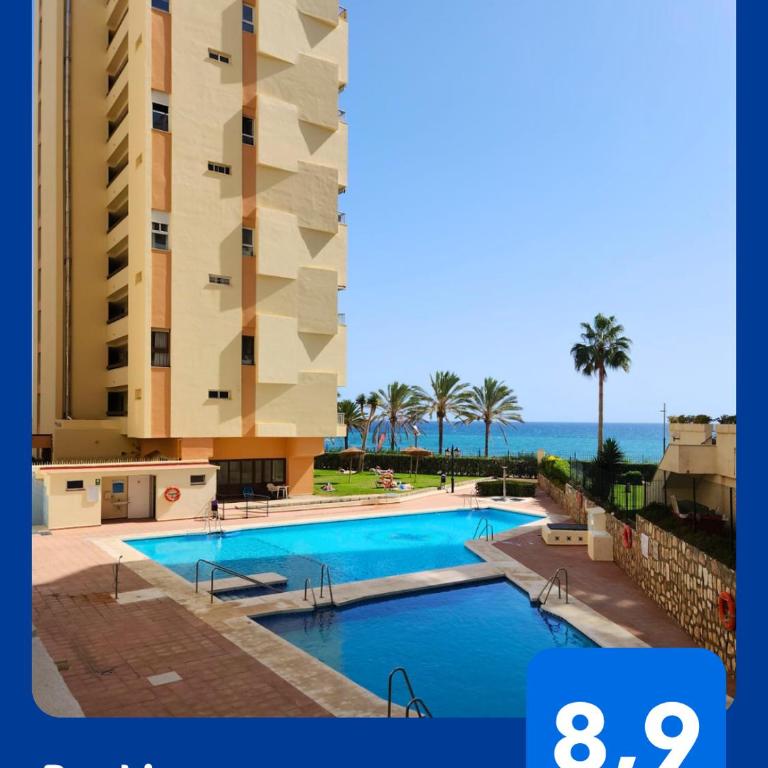 Sea View 2BR Beachfront & Cozy Balcony Marbella - Two-Bedroom Apartment - 1
