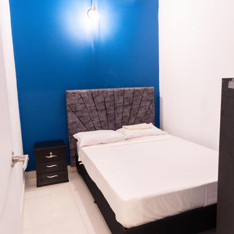 Charlotte Alojamiento - Three-Bedroom Villa - 6