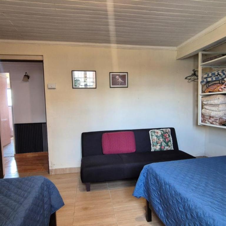 Casa Grande en Pichilemu, playa caminando a 5 min - Three-Bedroom Vacation Home - 28