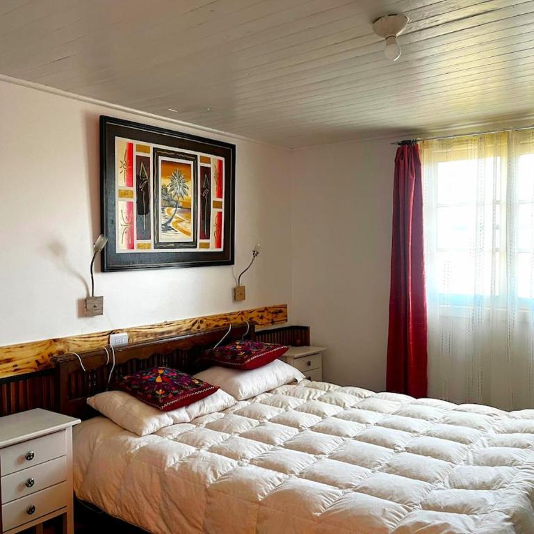 Casa Grande en Pichilemu, playa caminando a 5 min - Three-Bedroom Vacation Home - 23