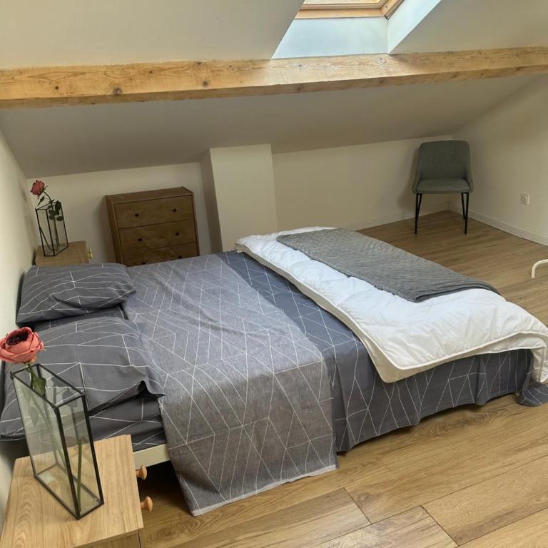 CARPENTRAS appartement climatisé 3e étage situé dans le centre historique - Appartement 3 Chambres - 20