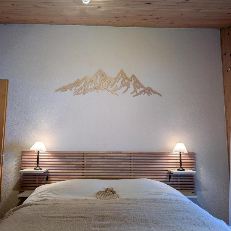 Cocon Alpin: Vue Imprenable, Central & Calme - Apartment - 4