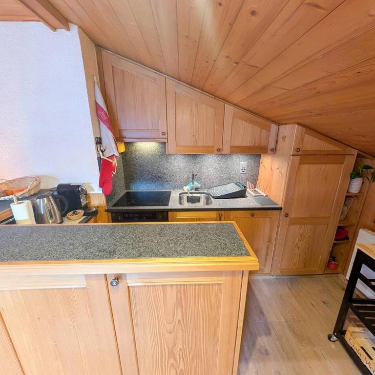 Cocon Alpin: Vue Imprenable, Central & Calme - Apartment - 16
