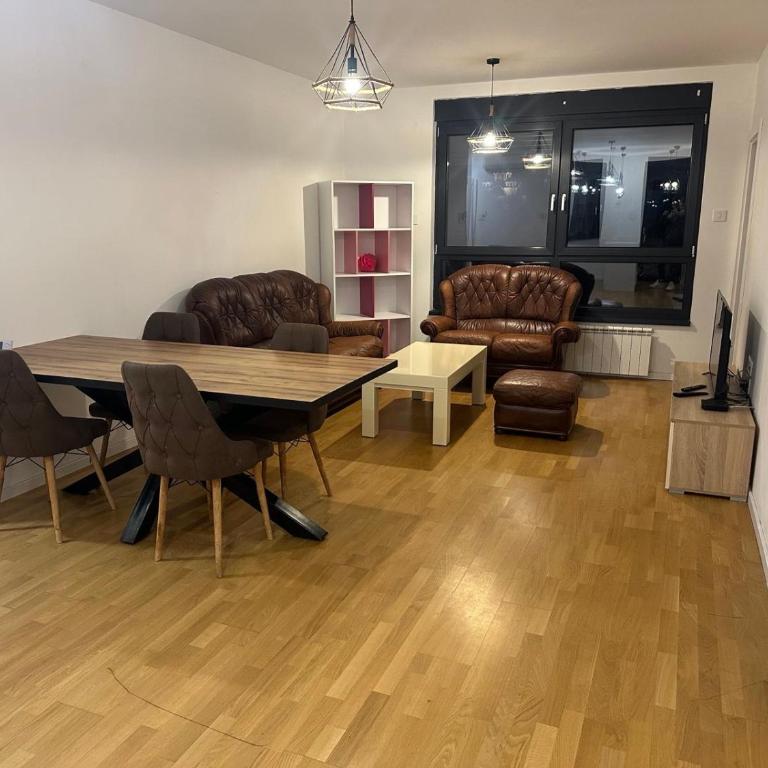 Plava Zvezda 1 - Apartman sa 3 Spavaće Sobe - 4