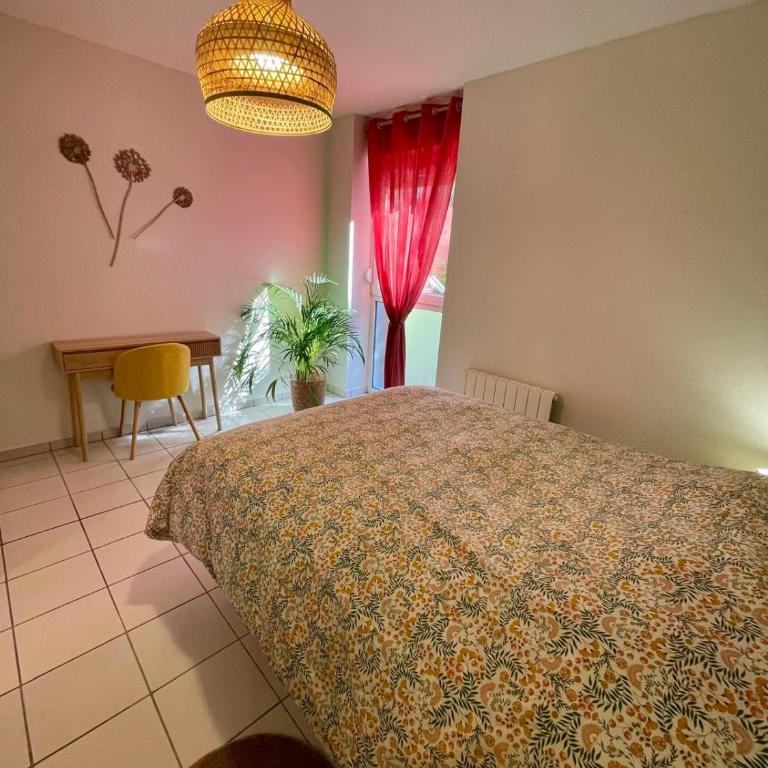 Schmoutzis - Two-Bedroom Apartment - 11