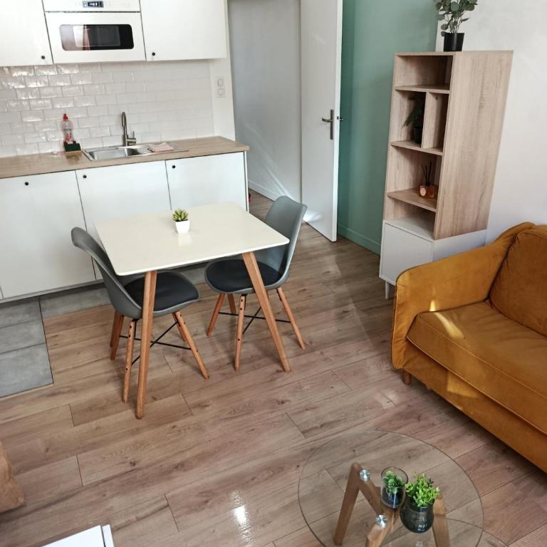 La Suite Marlot - One-Bedroom Apartment - 16