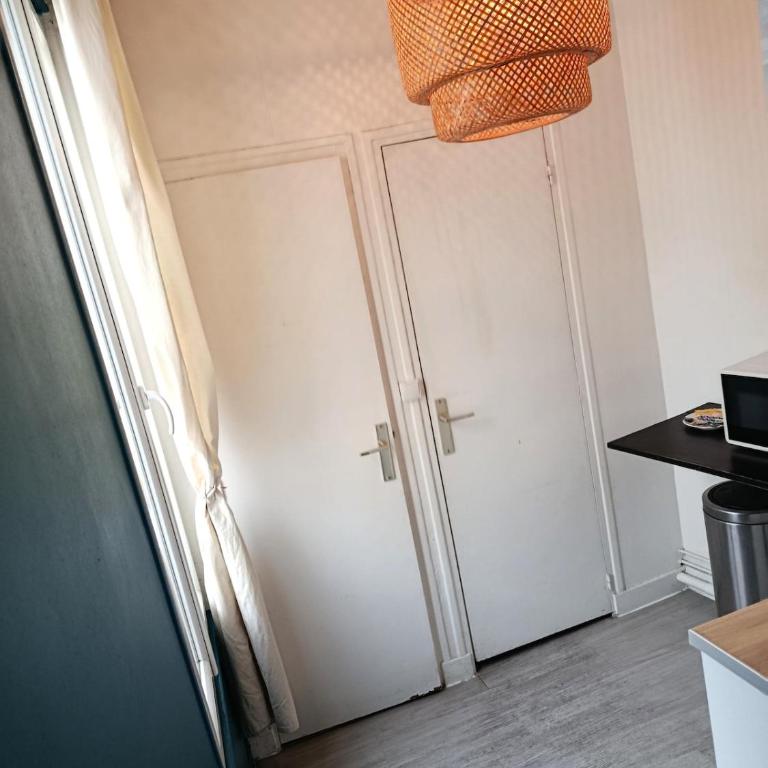Studio des Capucins 1 - One-Bedroom Apartment - 4