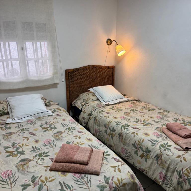 Gran casa con balcón para grupos en centro histórico - Casa de 4 dormitorios - 2