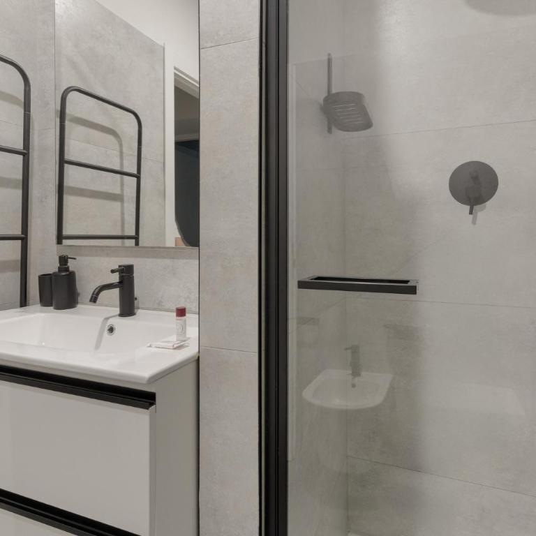 GuestHost - Bright Flat near Stazione Centrale - Appartamento con 1 Camera da Letto - 22