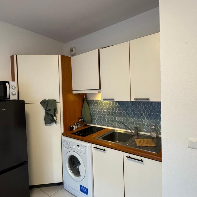 Le Petit Citronnier studio cosy avec loggia Menton - Apartment mit 1 Schlafzimmer - 7