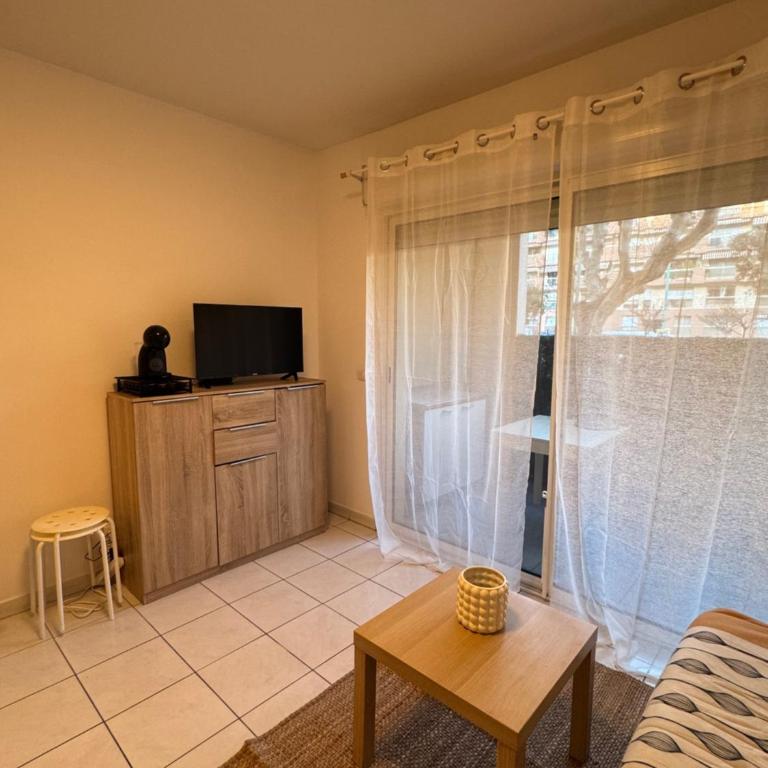 Le Petit Citronnier studio cosy avec loggia Menton - Apartment mit 1 Schlafzimmer - 6