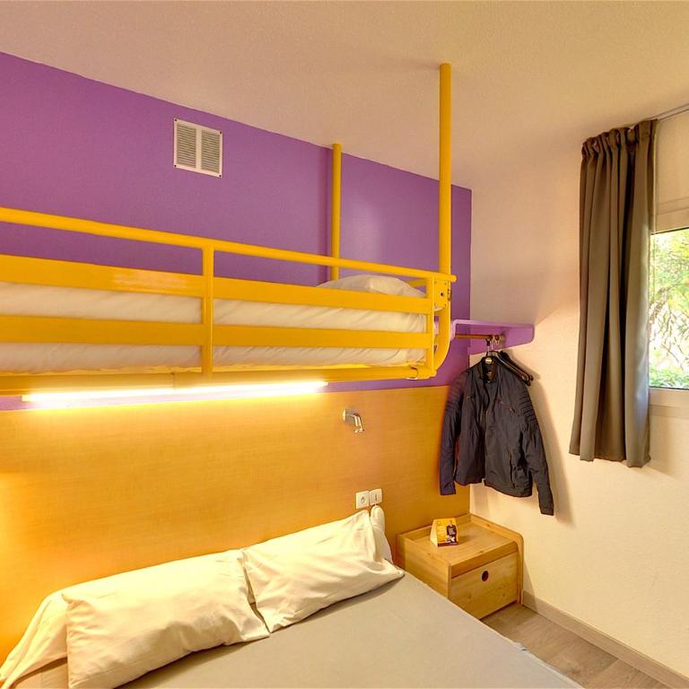The Originals Access, Hôtel Béziers Est - Chambre Triple Standard (2 Adultes + 1 Enfant) - 4
