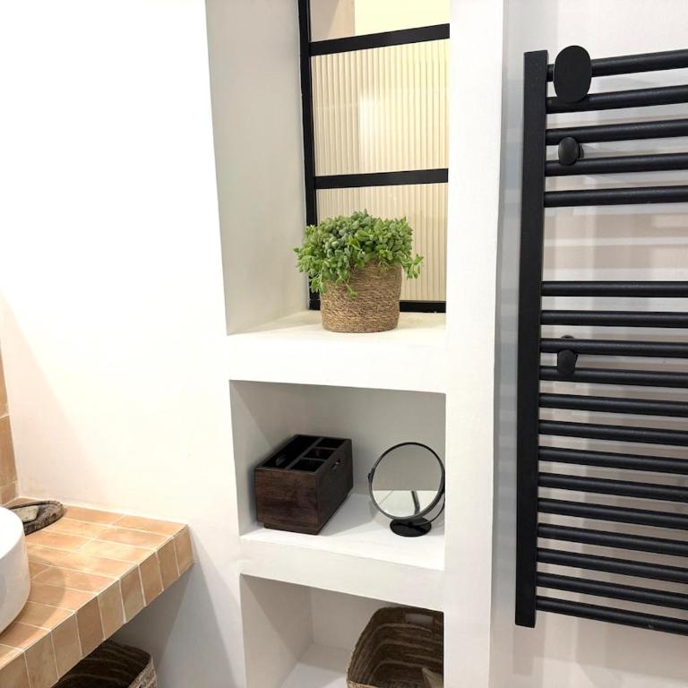 Quiet & luxury Designer Studio, 2 Patios & Full AC - Appartamento con 1 Camera da Letto - 34