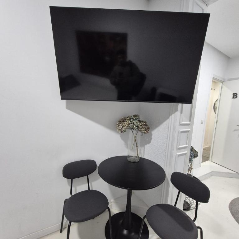 Stay Madrid Bea - One-Bedroom Apartment - 9