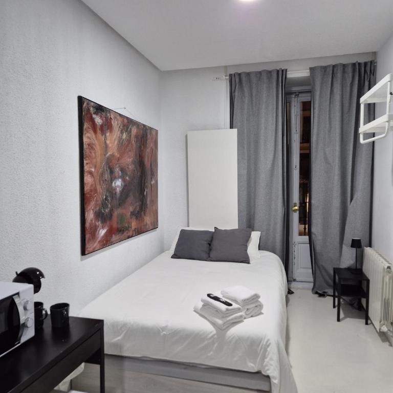 Stay Madrid Bea - One-Bedroom Apartment - 1