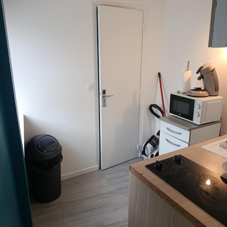 Studio des Capucins 2 - One-Bedroom Apartment - 8