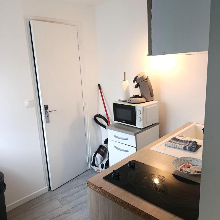 Studio des Capucins 2 - One-Bedroom Apartment - 11
