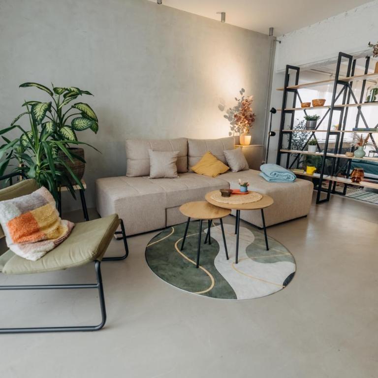 Studio49apartments Quiet in Niš Free Private Parking Fast WiFi - Deluxe Apartment - 5