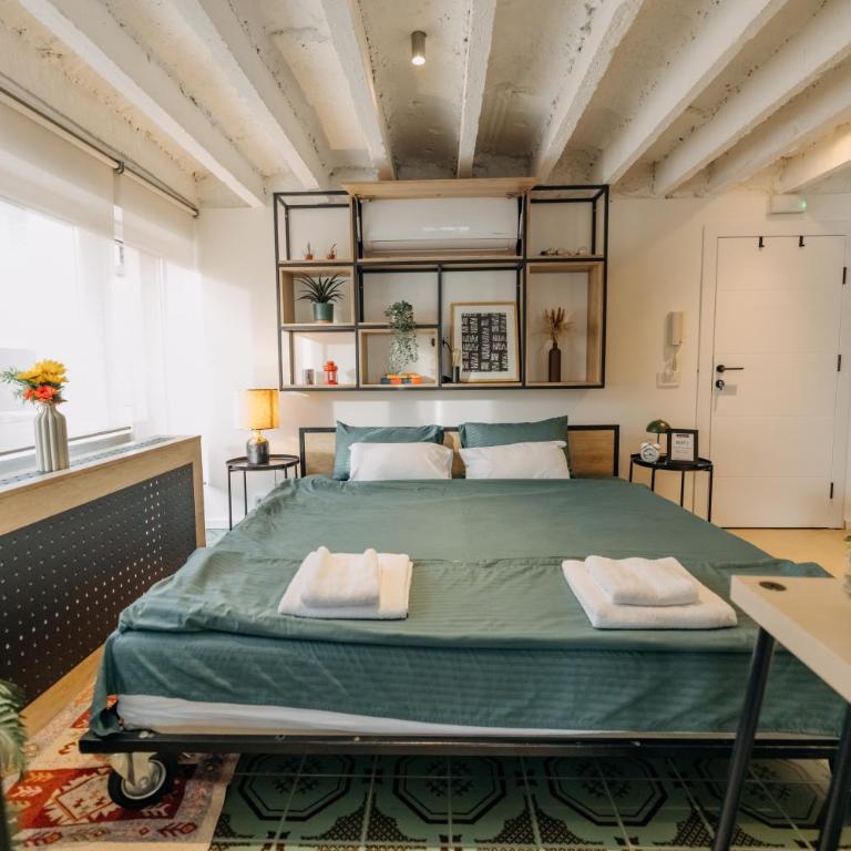 Studio49apartments Quiet in Niš Free Private Parking Fast WiFi - Deluxe Apartment - 8