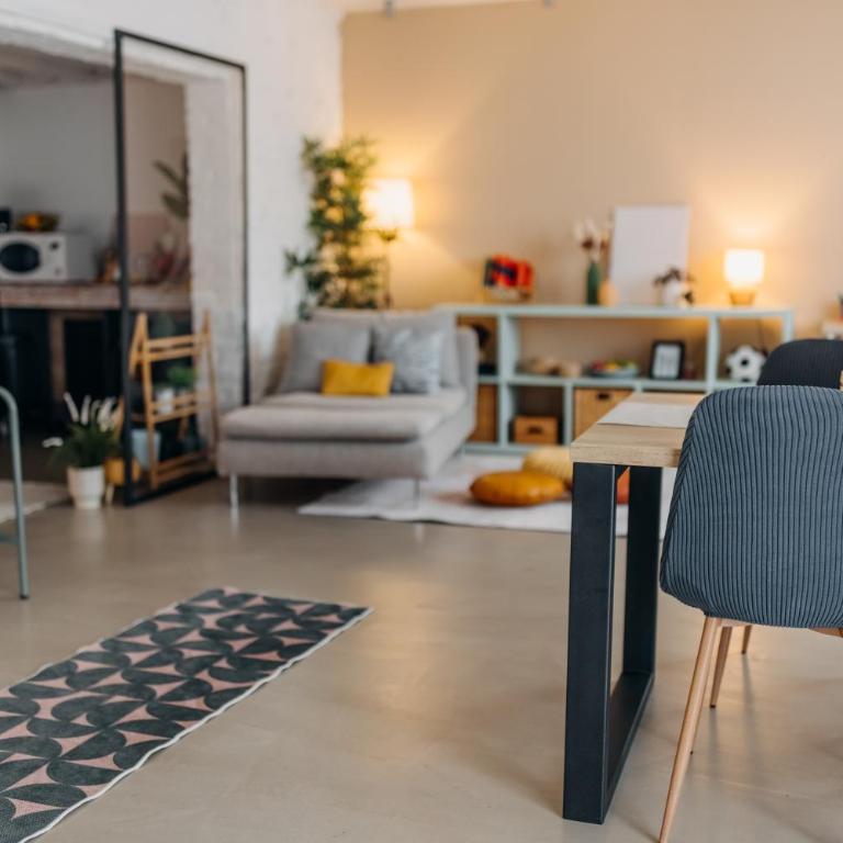 Studio49apartments Quiet in Niš Free Private Parking Fast WiFi - Deluxe Apartment - 18