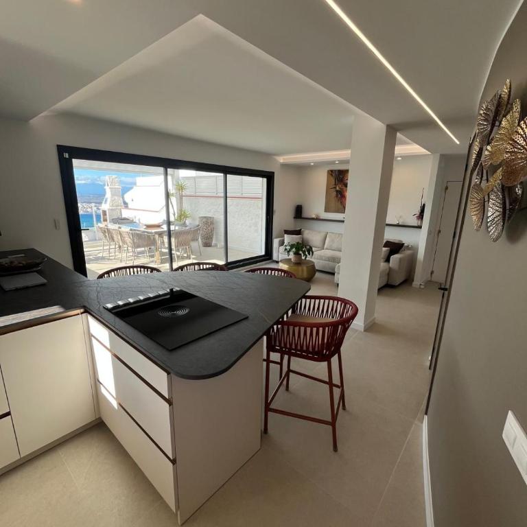 Appartement Duplex Rosas avec terrasse magnifique jacuzzi vue mer - Three-Bedroom Apartment - 25