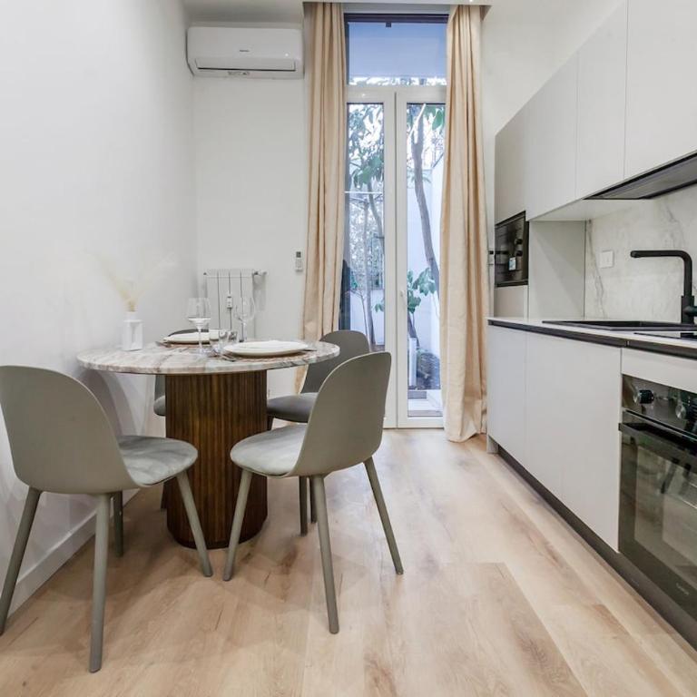 Luxury 2-bedroom apartment central station - Two-Bedroom Apartment - 7