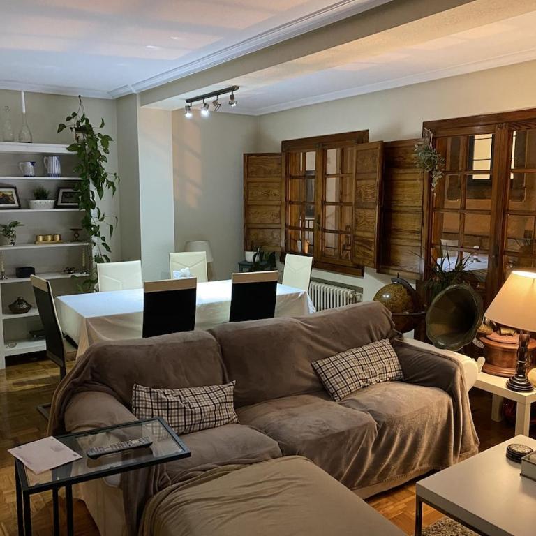 Apartment in downtown Oviedo next to the town hall - Apartamento de 1 dormitorio - 3