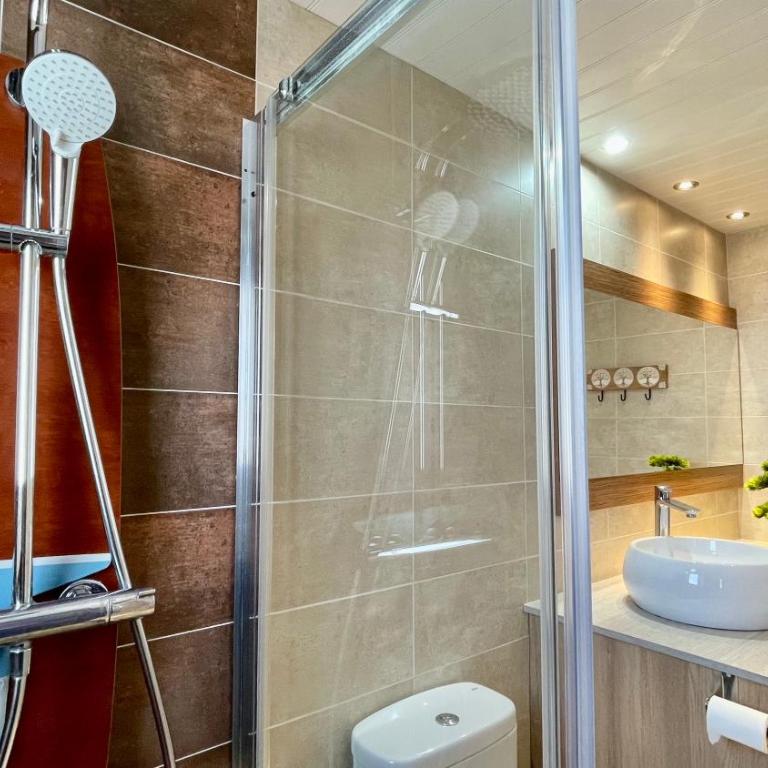 Canigo C3 - Two-Bedroom Apartment - 7
