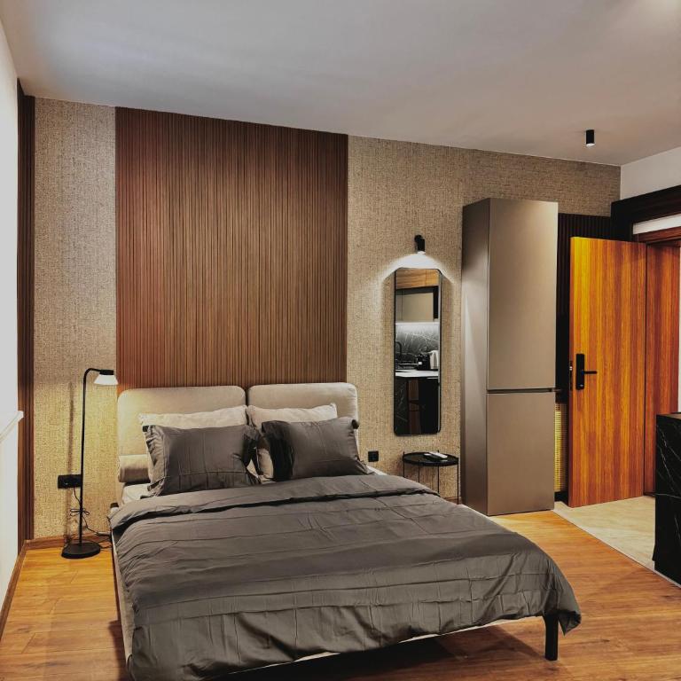 Old Town Suites - Studio - 11