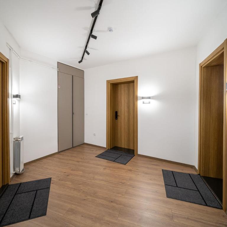 Old Town Suites - Studio - 3