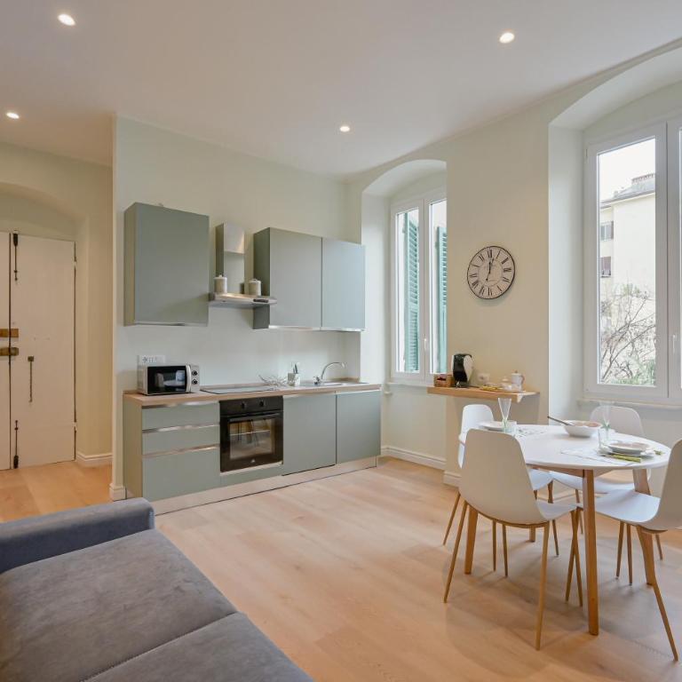GuestHost - One step away from the historic center Lovely Flats - One-Bedroom Apartment with Balcony - 11