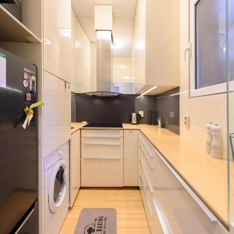 OLM102BA - Amplio y luminoso piso de 2 dormitorios en el centro de Madrid - Alquiler temporal - Two-Bedroom Apartment - 33