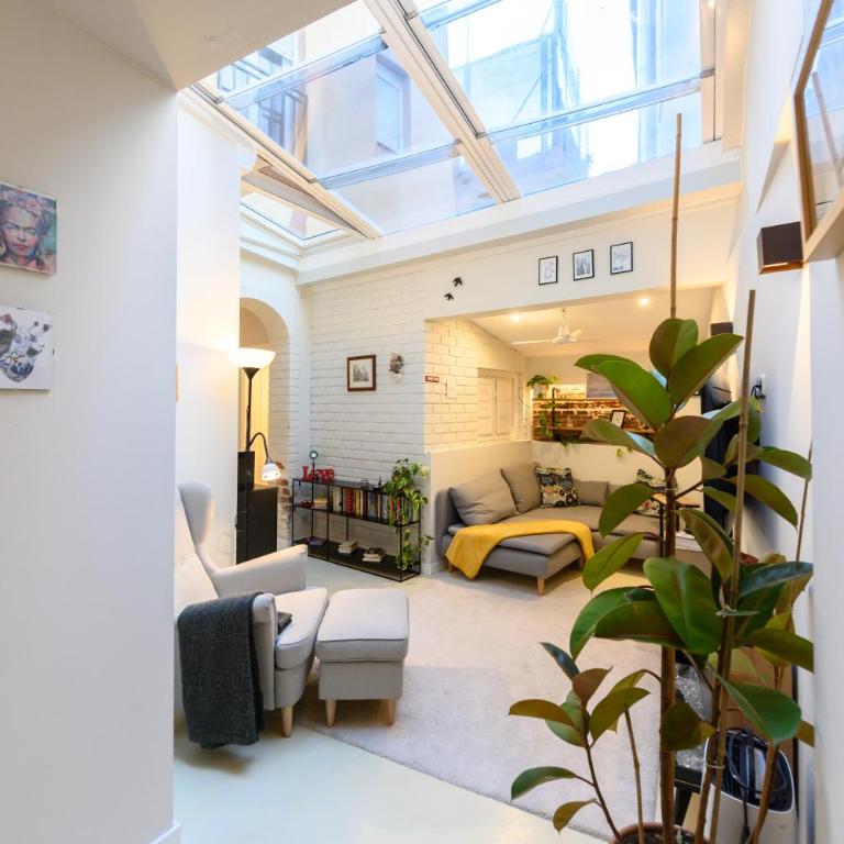 OLM102BA - Amplio y luminoso piso de 2 dormitorios en el centro de Madrid - Alquiler temporal - Two-Bedroom Apartment - 1